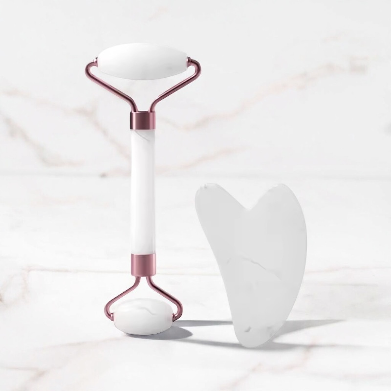 Gua-Sha et rouleau faciale